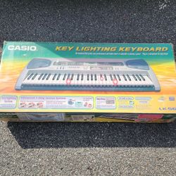 Casio 61 Key Portable Electronic Lighted Piano Keyboard With Stand