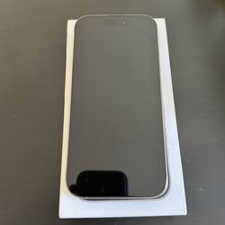 iPhone 16 Pro 256GB Natural Titanium Cricket