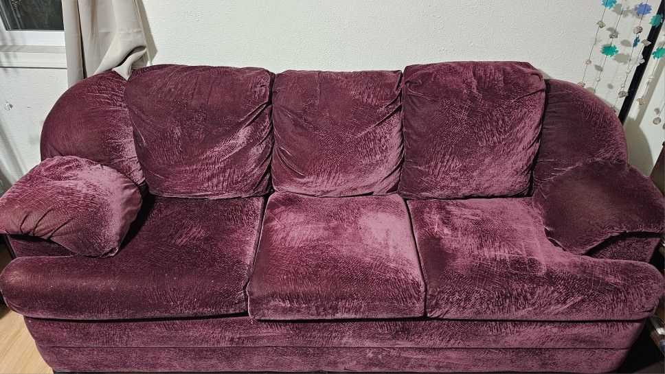 7' Couch, Comfy, No Tears Or Bad Odors - $50