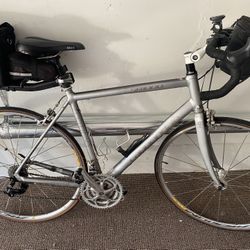 Cannondale SR1000 Road Bike