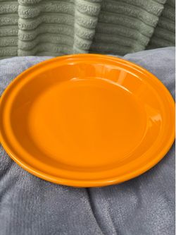 Fiestaware Deep Dish Pie Baker 10-1/4"