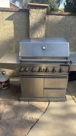 Barbeques Galore grand turbo gas bbq grill