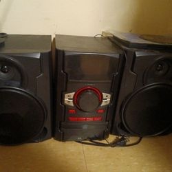 Sony With Bluetooth Speaker And It Changed Colors With The Radio Is On It Change Different Colors Is Brand New And It Works Fine You Can Check It Out 