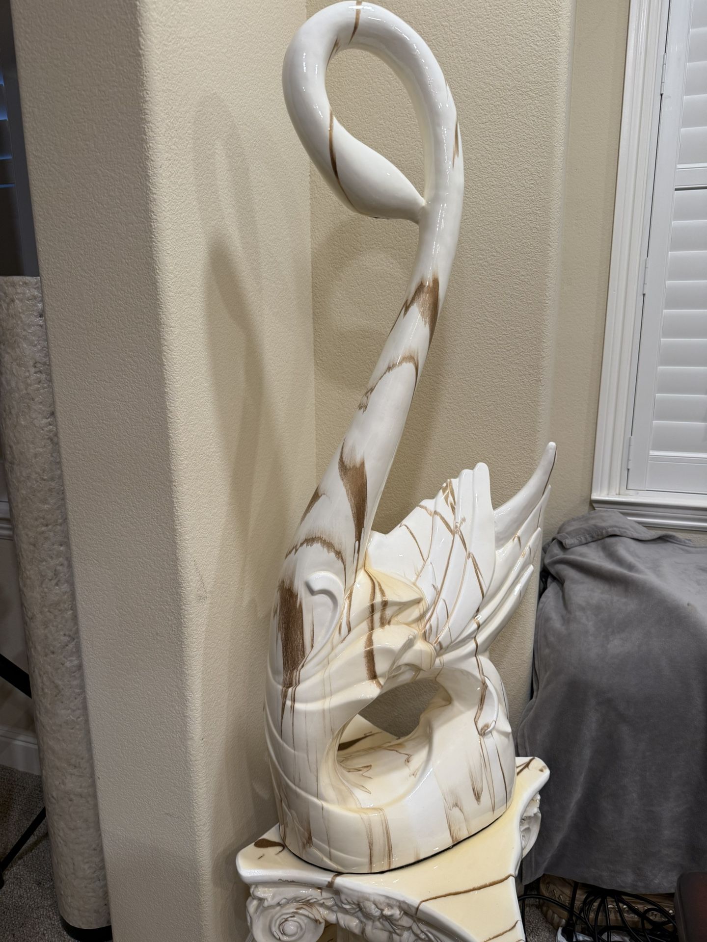 Swan Furniture Statue Showpiece