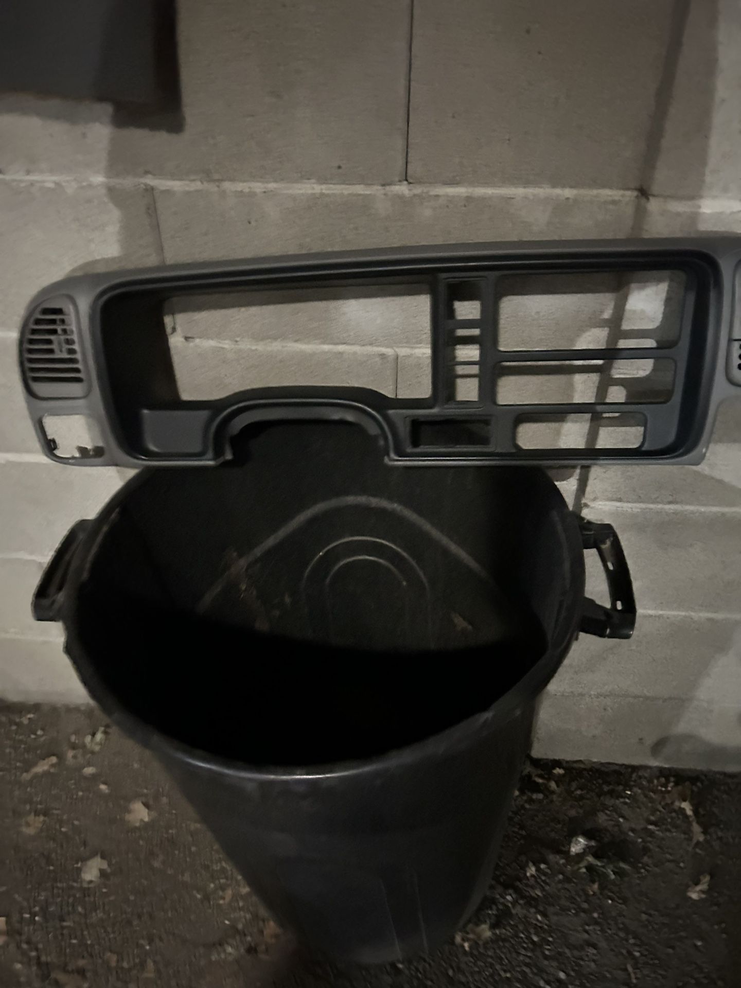 Gmc – plastic panel 15.00