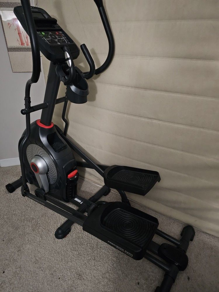 Schwinn 730 Elliptical