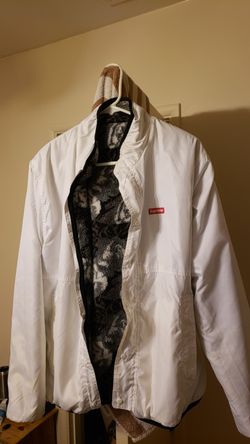 Supreme reversible retail price sz large