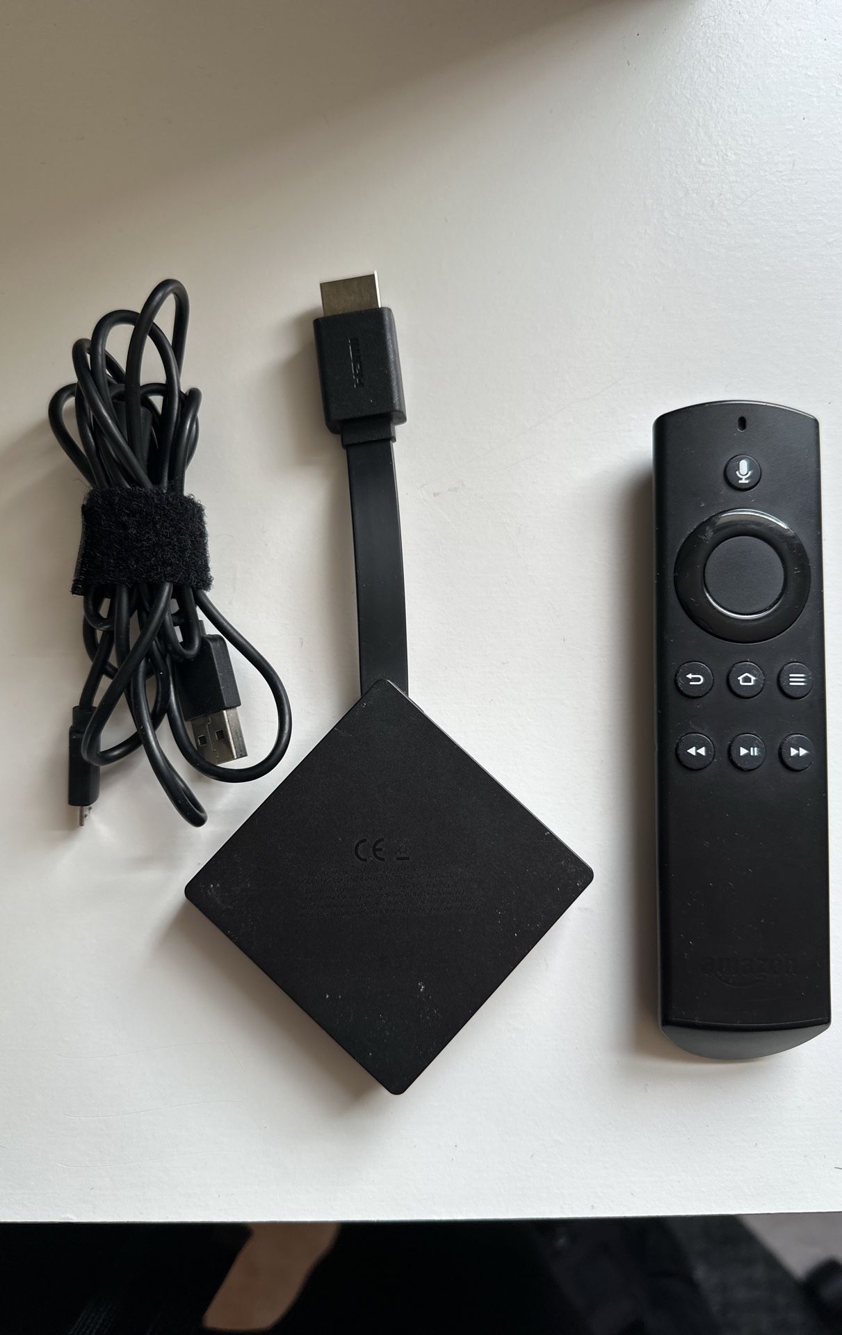 Amazon - Fire TV 4K Ultra HD and Alexa Voice Remote
