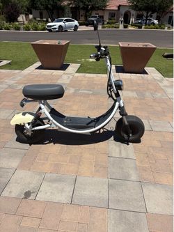 25+ MPH Electric Scooter | Battery & Charger Included | Lights, Horn & Suspension