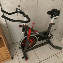 Stationary Exercise bike-Like new (barely used it) 
