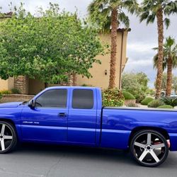 Chevy Silverado SS 2003