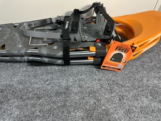 2 pairs Wildhorn Delano Snowshoes size 28