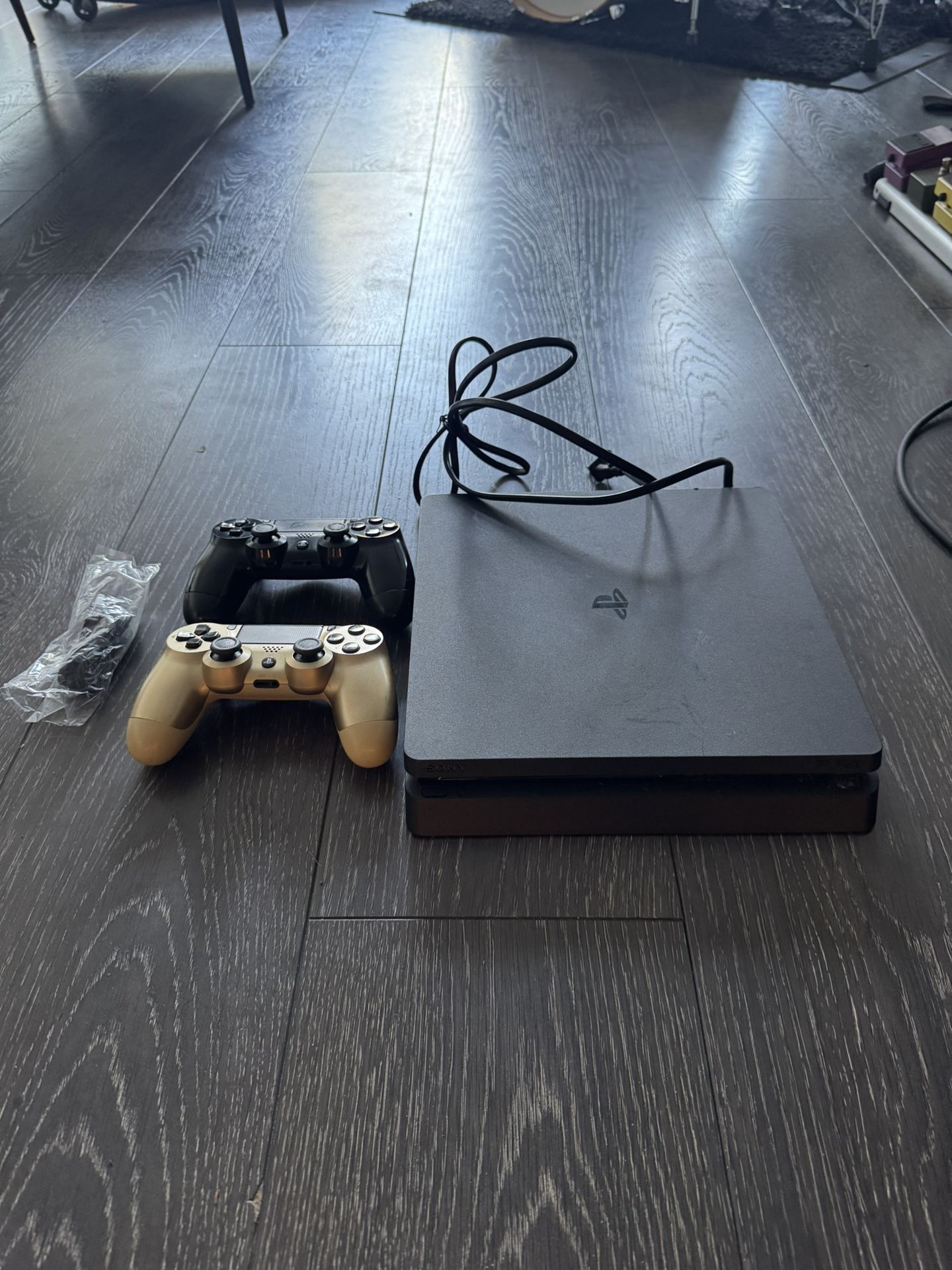 PS4 Slim 1TB with 2 Controllers