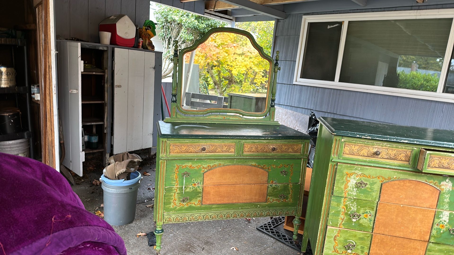 Antique Furniture Dressers