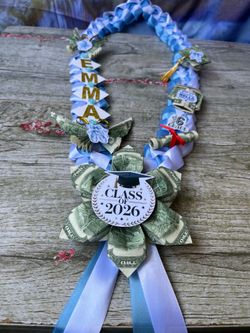 Graduation leis