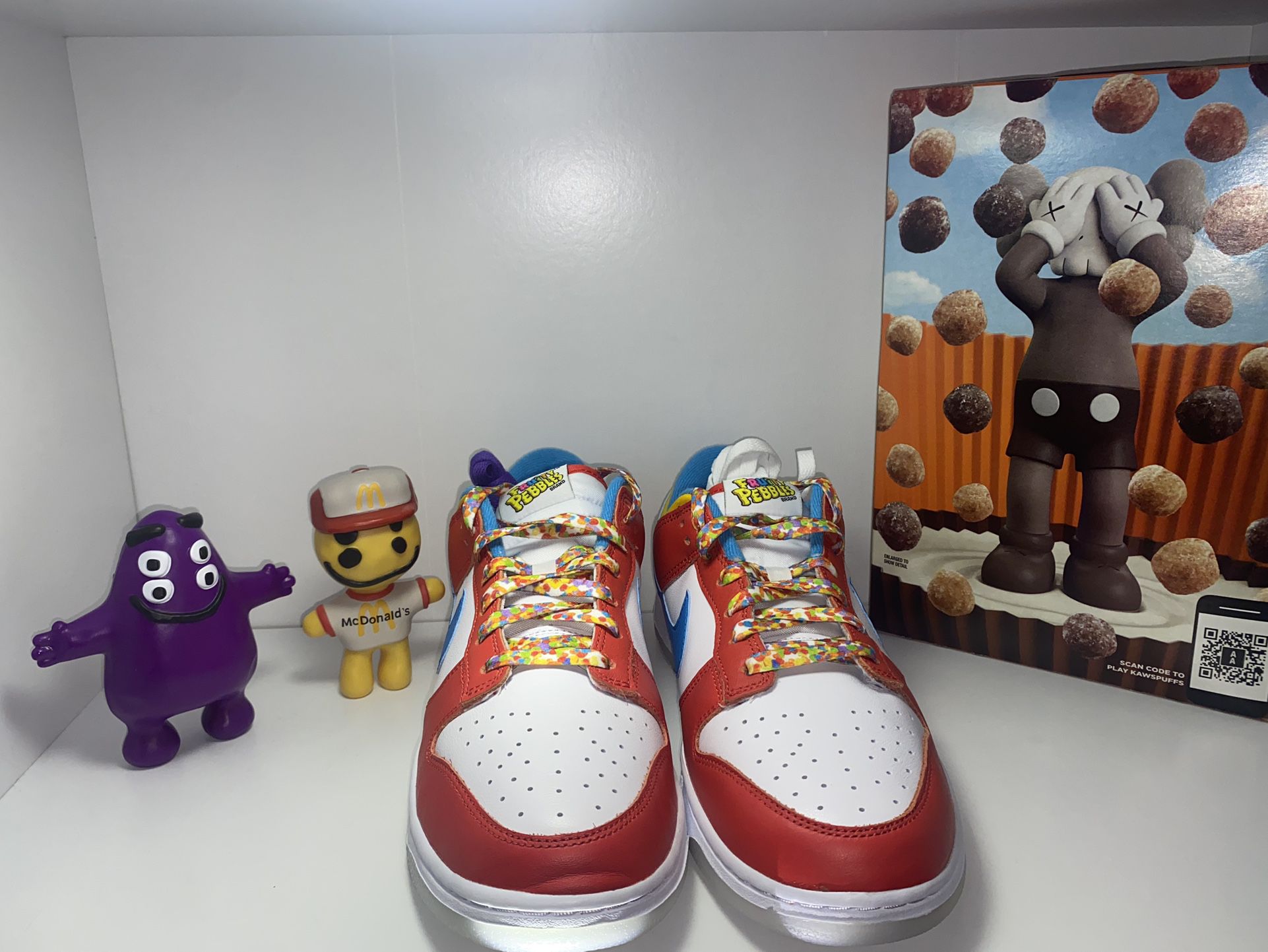 Nike Dunk Low “Fruity Pebbles X Lebron James  “   With Factory Defect 2nd Picture 