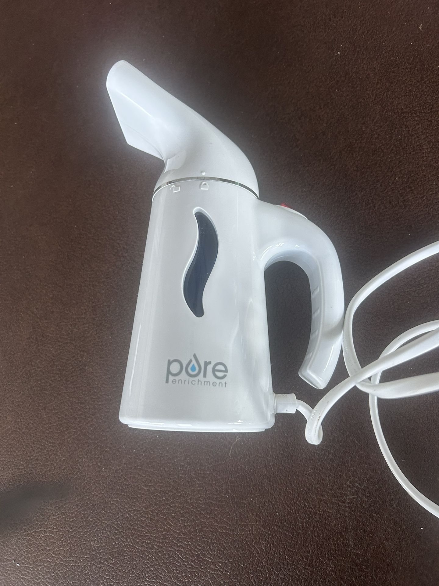 White Travel Steamer