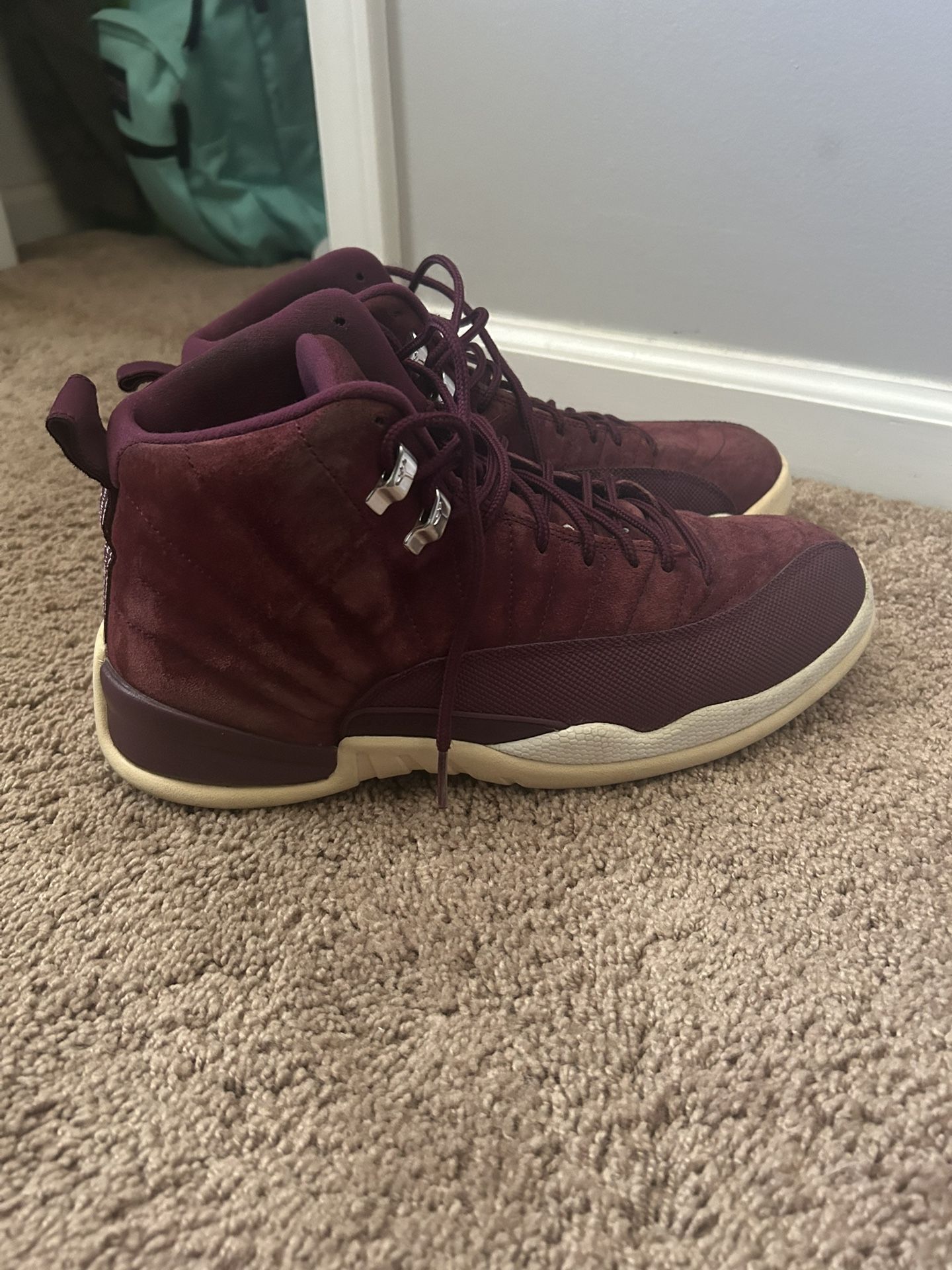 Jordan 12 Bordo Size 11.5