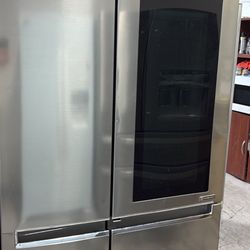 LG 27 Cu. Ft. Ultra Large Capacity Door In Door Refrigerator EXCELLENT FIND AND PRICE !