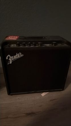 Fender Mustang LT25