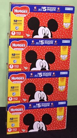 HUGGIES size 4