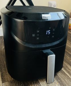 Bella PRO - 8-qt. Touchscreen Air Fryer with Divided Basket - Matte Black