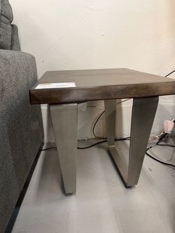 End table
