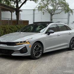 2022 Kia K5 GT-LINE 