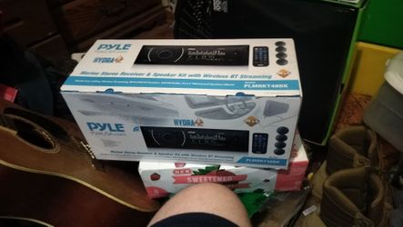Brand new I just bought it I don't want to sell it but I will sell it for $200 that's brand new ain't never been took out a package it's a marine boat