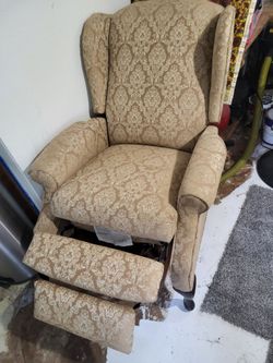 Free reclining chair and cabinet with drawers