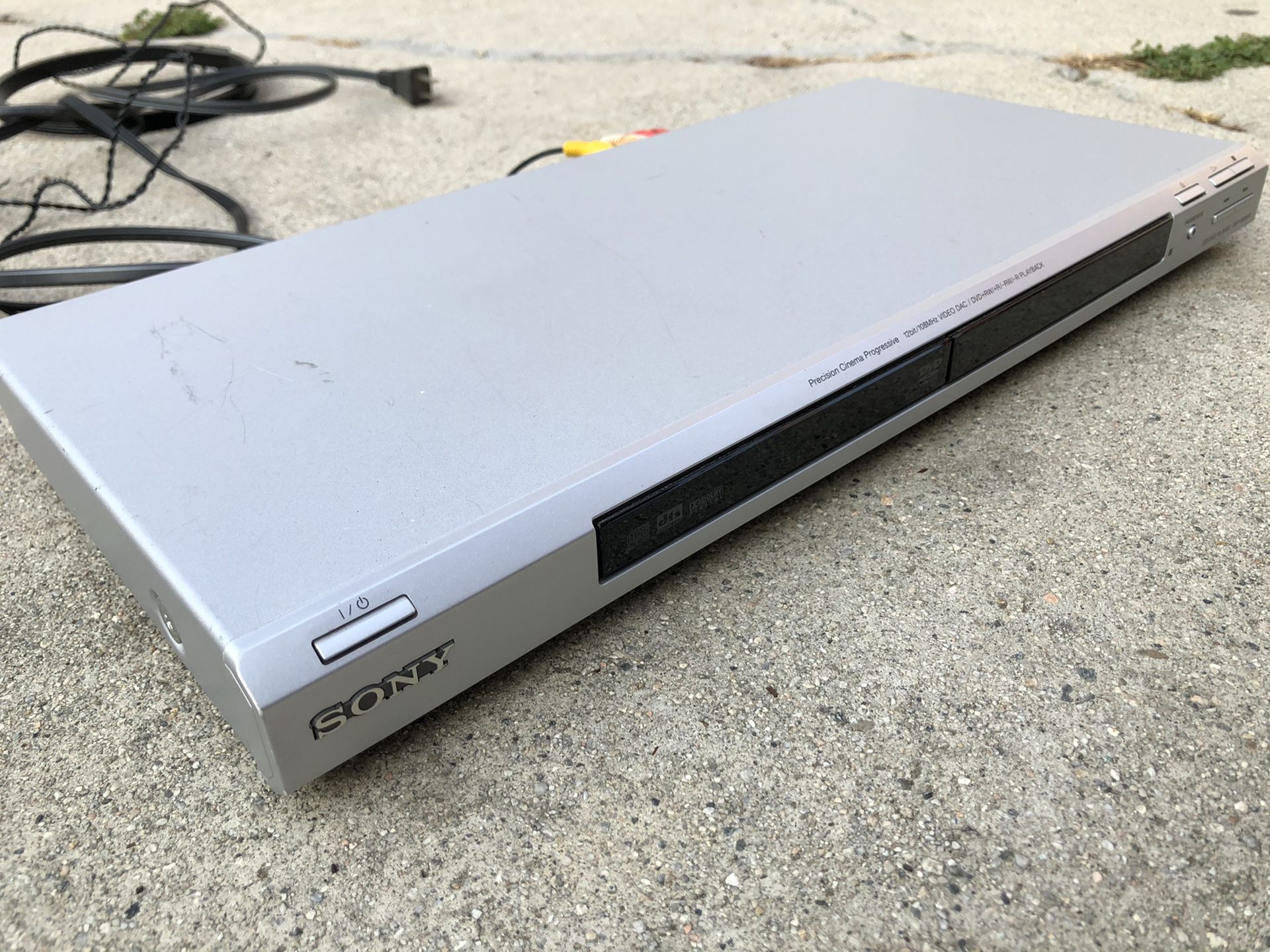 Sony DVD / CD player in good working condition ready to use