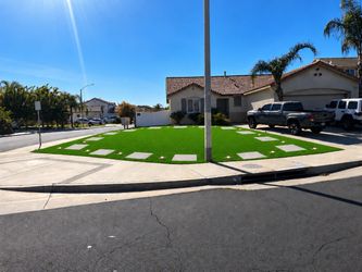 Grama artificial/// pavers///concret///rook///more