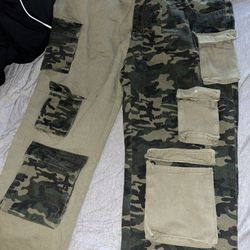 Khaki And Green Camo Cargo Pants Size 22
