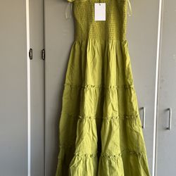 New Spring Green Ruffle Dress Size Small