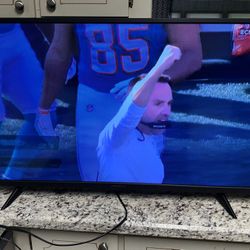 Insignia 40 Inch Flatscreen Tv With Remote