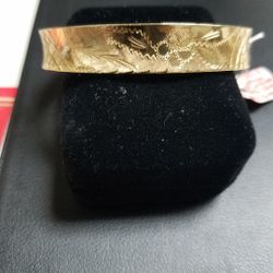 14k Yellow Gold Designer Bangle Bracelet Size 11" 