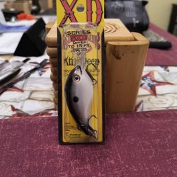 FISHING XTRA DEEP DIVING CRANKBAIT DIVES 15 FEET