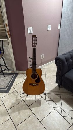 Yamaha acoustic 12 string guitar