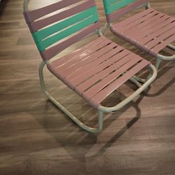 Pair of armless pool beach chairs 