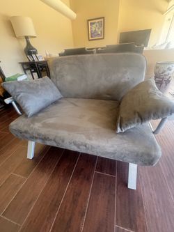 Lounge Sleeper Sofa - Twin Size