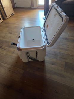 Big cooler 65 qts