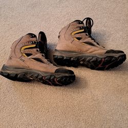 Ladies Hiking Boots by ECCO, size 9