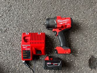 Milwaukee M18 1/2” Square Ring Impact Wrench