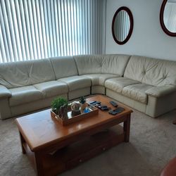 Leather Sectional 120x98