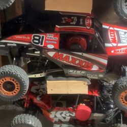 RC7 Trucks