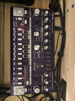 Behringer TD-3