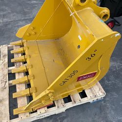 Mini excavator caterpillar 305 rock bucket 36” inch width