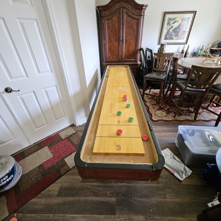 Play craft shuffleboard table