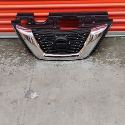 Fit 2017-2018 2020 Nissan Rogue S/L Front Bumper Upper Grille w/Chrome