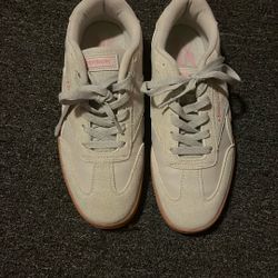 pink & grey reebok shoes